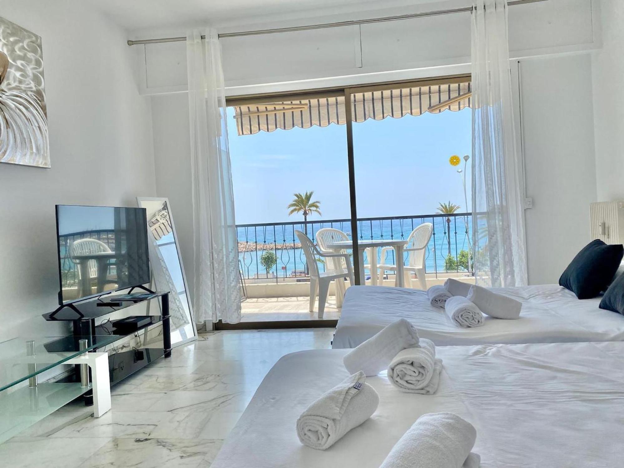 Le Mona Lisa, Vue Mer, Balcon Menton Extérieur photo