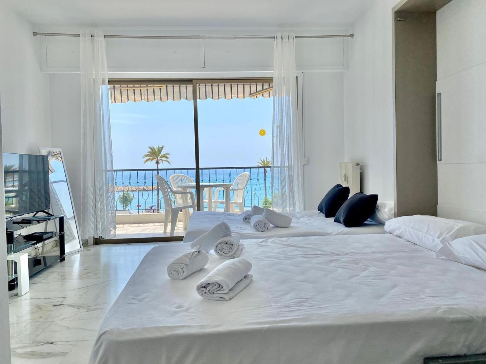 Le Mona Lisa, Vue Mer, Balcon Menton Extérieur photo